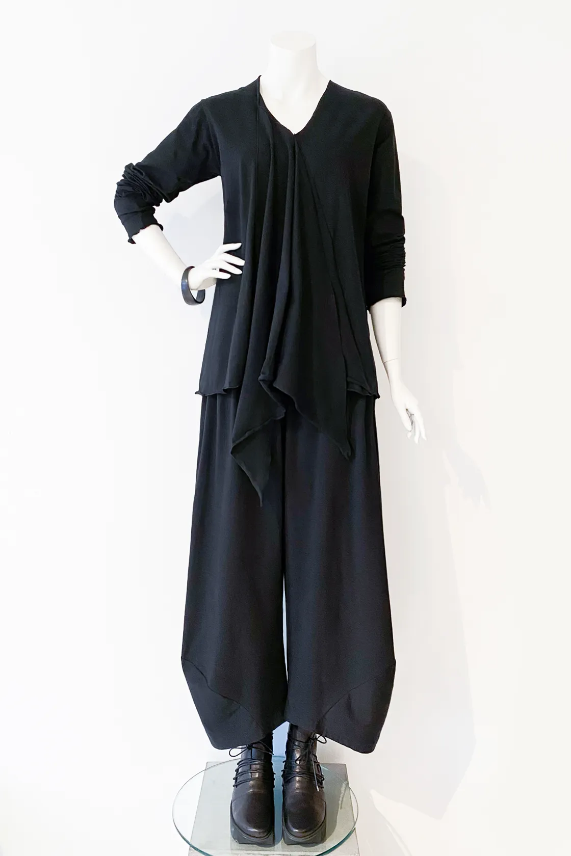 Around Pant in Black Tokyo