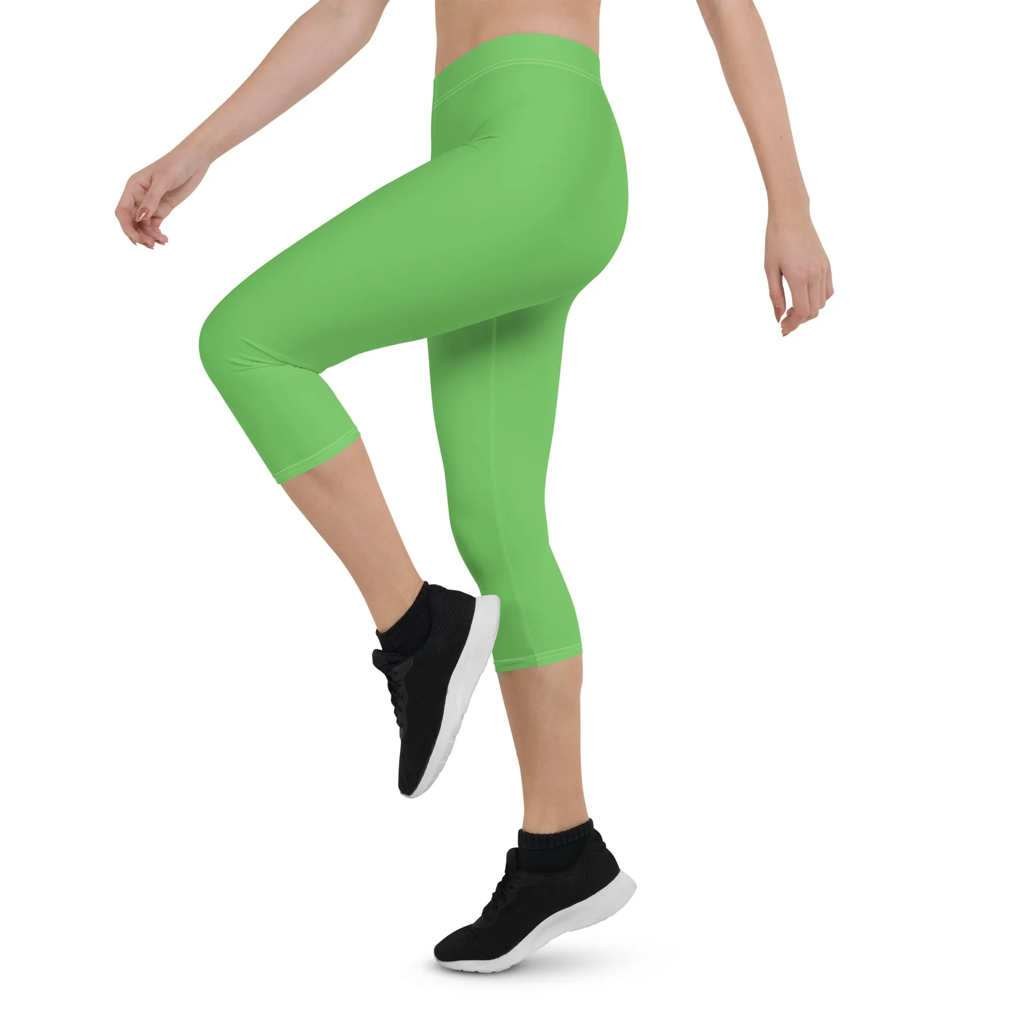 Bright Green Solid Capri Leggings, Solid Bright Green Color Capris Fashion Casual Tights For Women-Made in USA/EU/MX