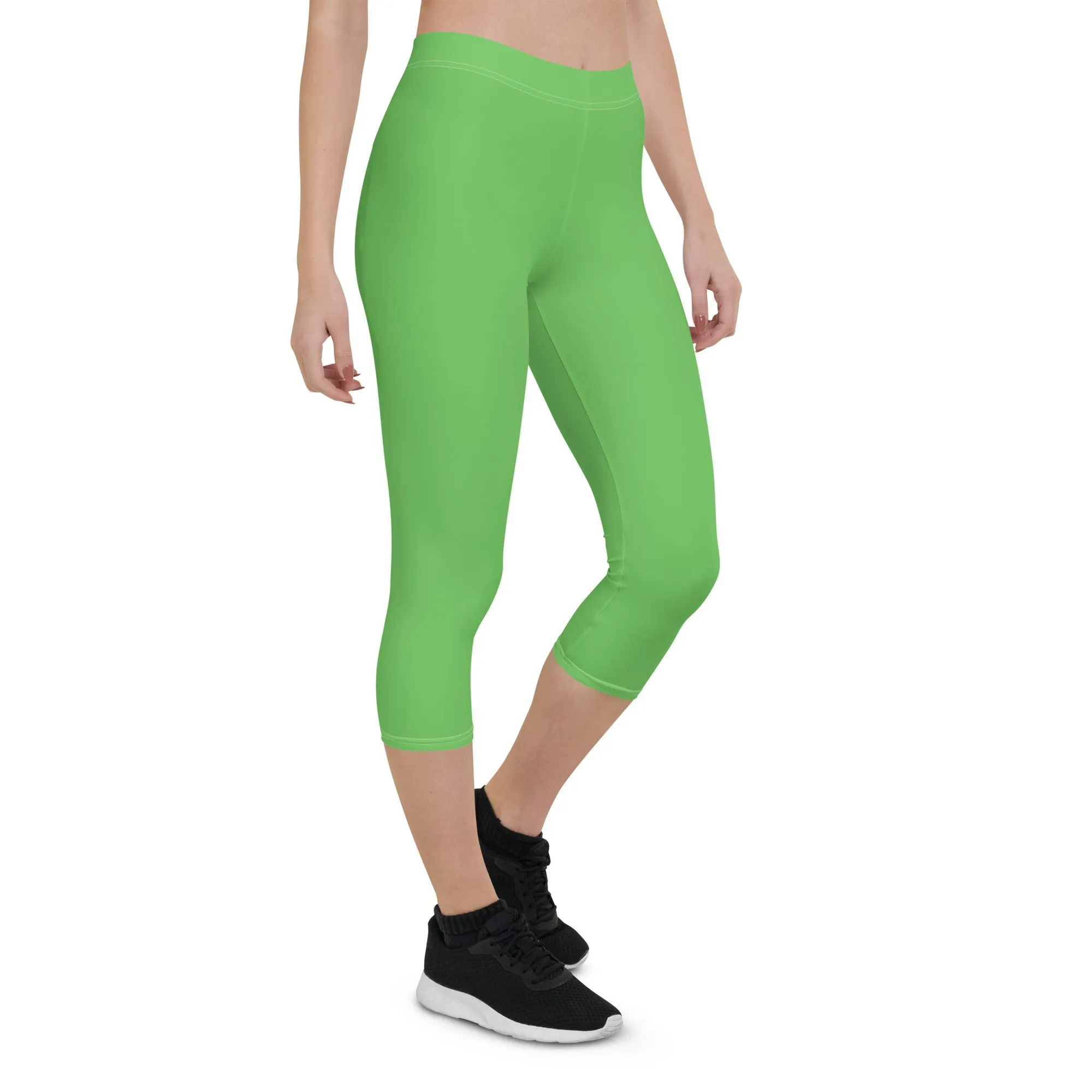 Bright Green Solid Capri Leggings, Solid Bright Green Color Capris Fashion Casual Tights For Women-Made in USA/EU/MX