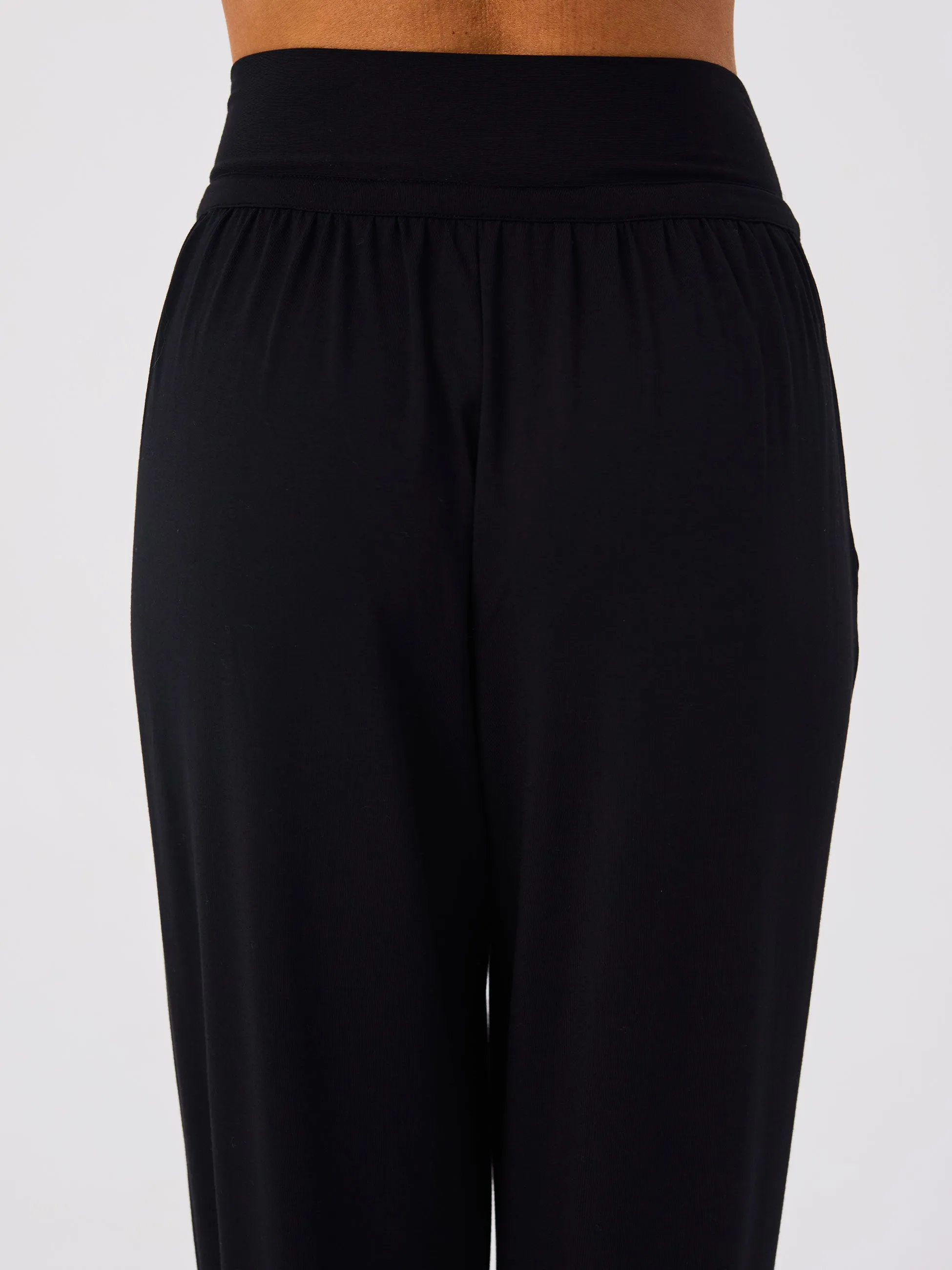 Exhale Cuffed Yoga Pant - Black