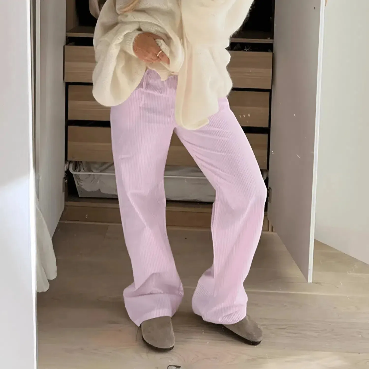 Zinara – Front tie detail – Stripe trousers